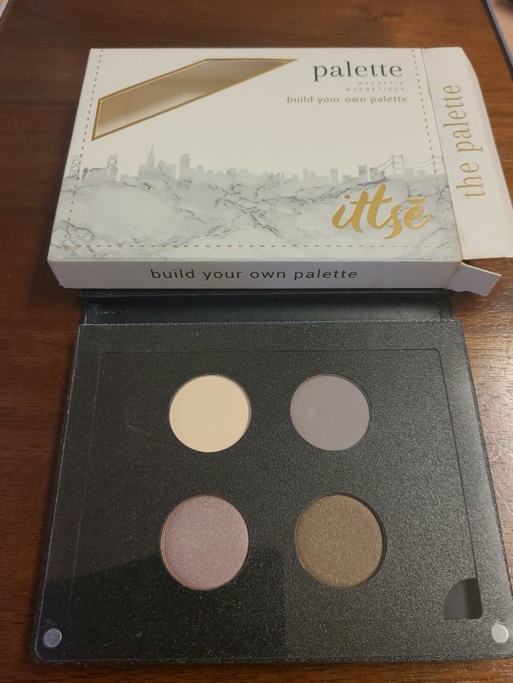 Ittse Neutral 4-Color Eyeshadow Palette — Cream, Gray, Mauve, Brown